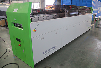 Cadreuse automatique pour l’acier léger XHH-C140