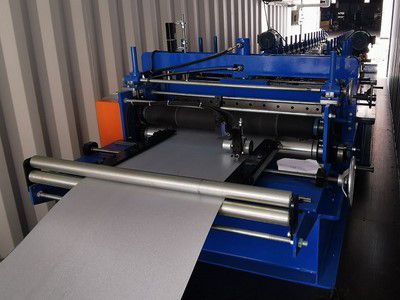 Profileuse à joint debout pour profilage de toiture en une seule opération YX65-300-400-500