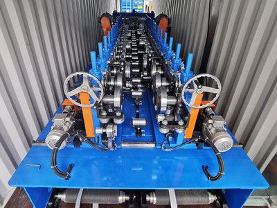 Profileuse droite et conique pour profilage en une seule opération YX65-400-500